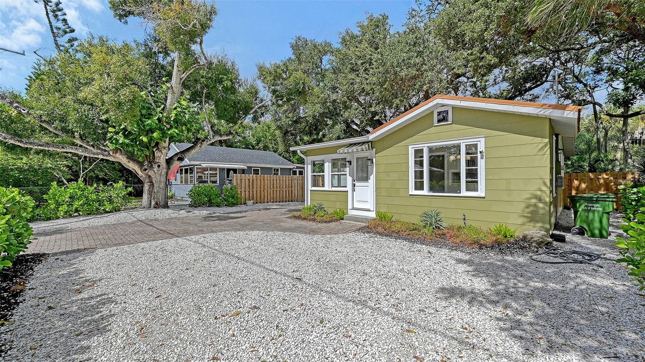 1277 17th St., Sarasota, FL 34234