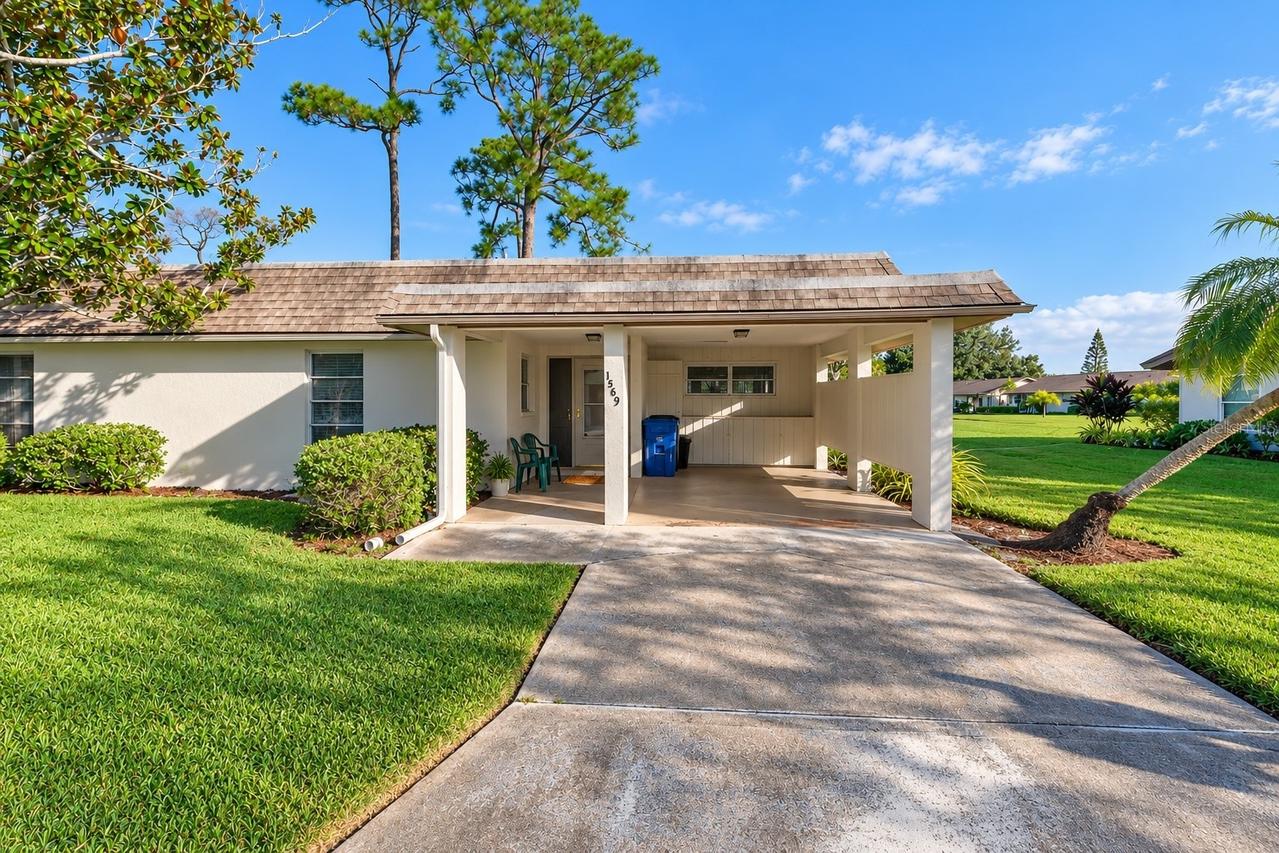 1569 Grand Blvd. #415, Sarasota, FL 34232