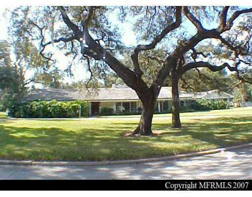 1855 S Mariposa Ave., Bartow, FL 33830