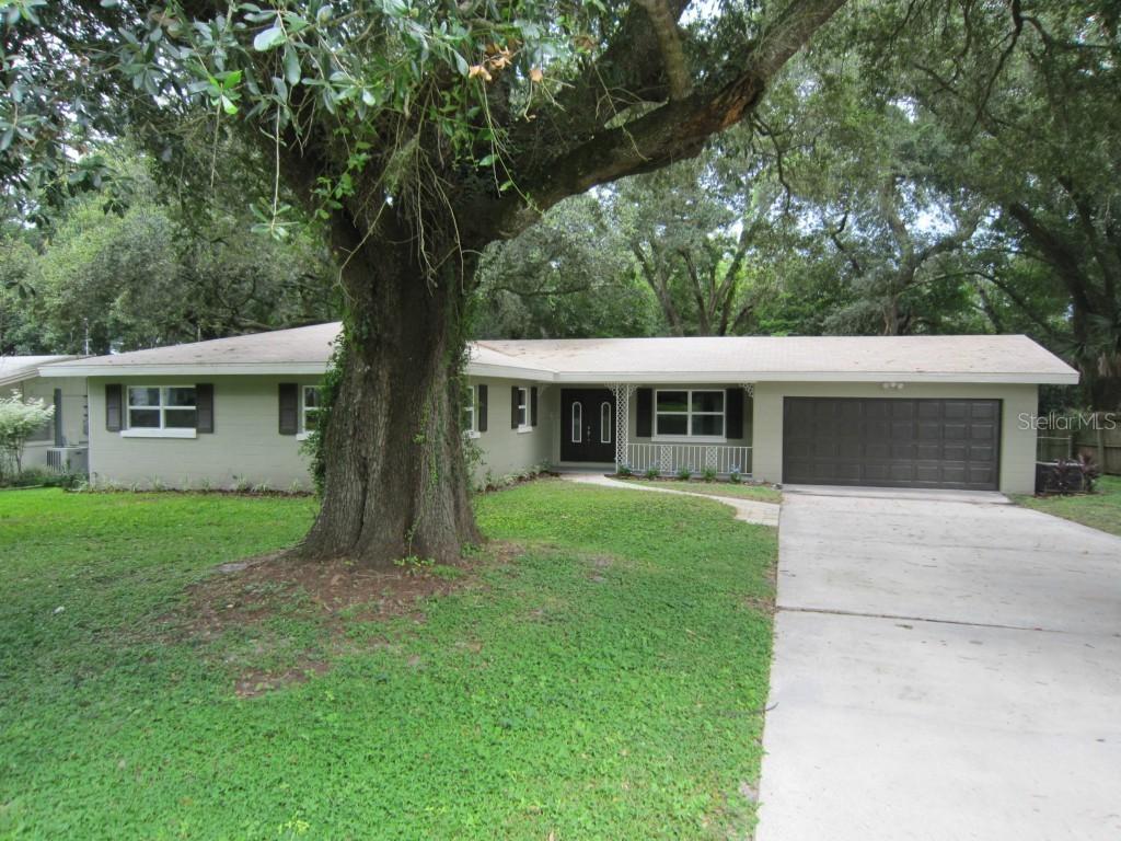 998 15th St., Winter Haven, FL 33881