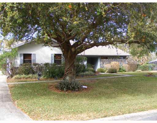 6655 Chadron Ct., Lakeland, FL 33813