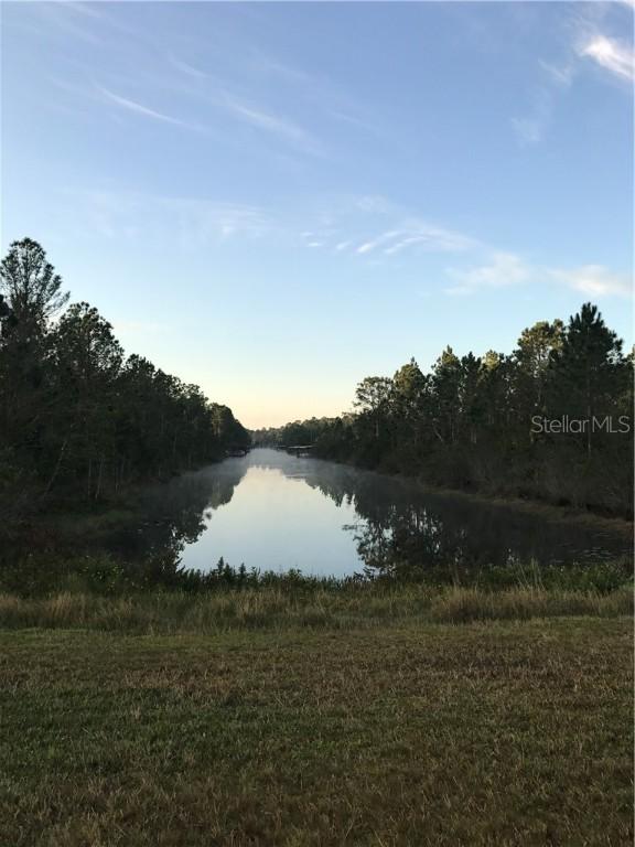 10 Tropicana Dr., Indian Lake Estates, FL 33855