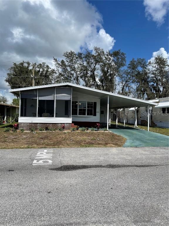 4035 Rolling Oaks Dr., Winter Haven, FL 33880