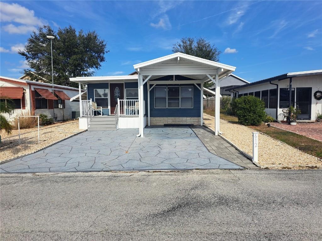612 Golf Crest Ln., Davenport, FL 33837