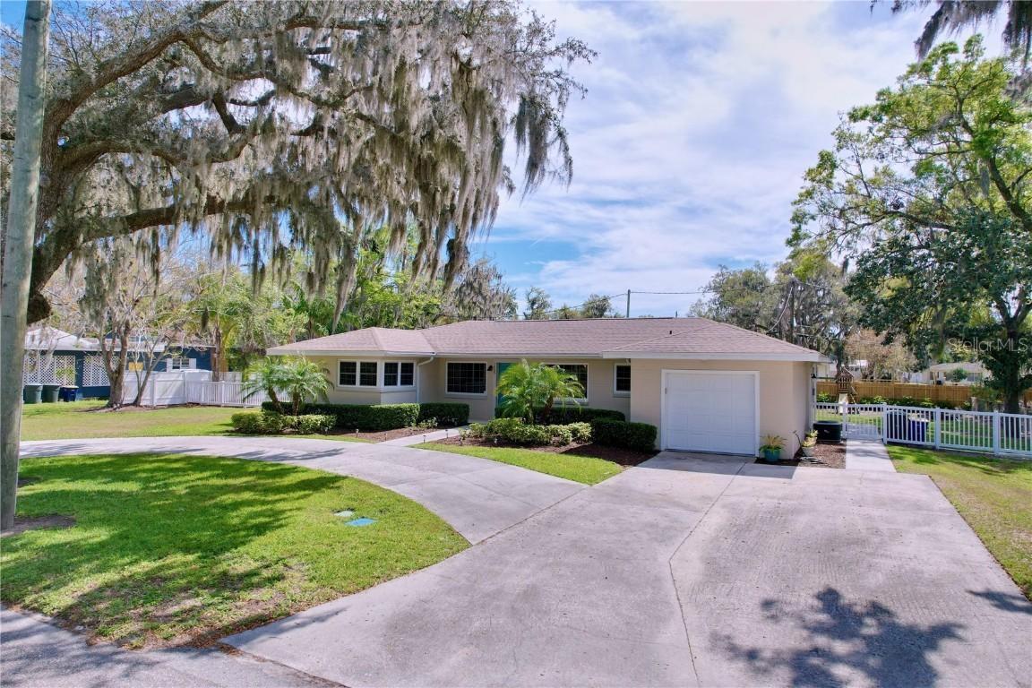 1025 E Georgia St., Bartow, FL 33830