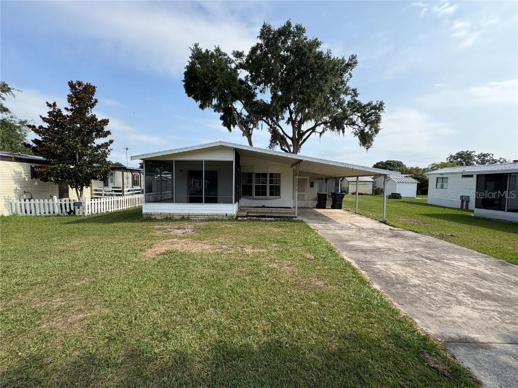 2037 Thelma Dr., Lake Alfred, FL 33850