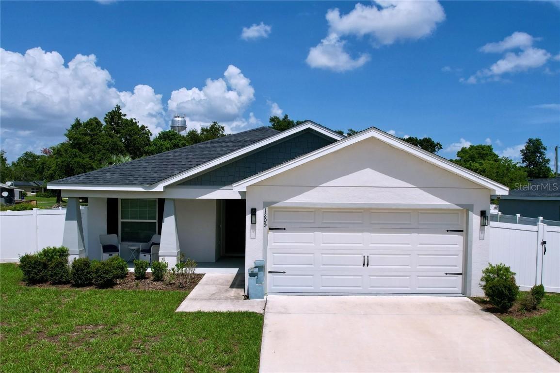 1205 Third Ct., Eagle Lake, FL 33839