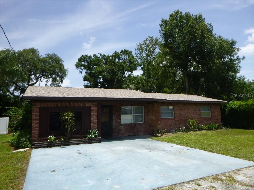 112 Bishop St., Auburndale, FL 33823