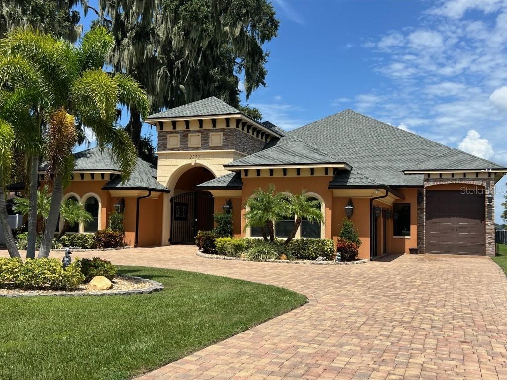 2230 Lake Ariana Blvd., Auburndale, FL 33823