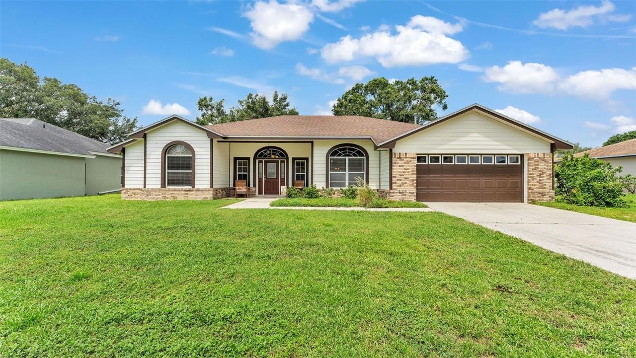115 Lake Mariam Way, Winter Haven, FL 33884