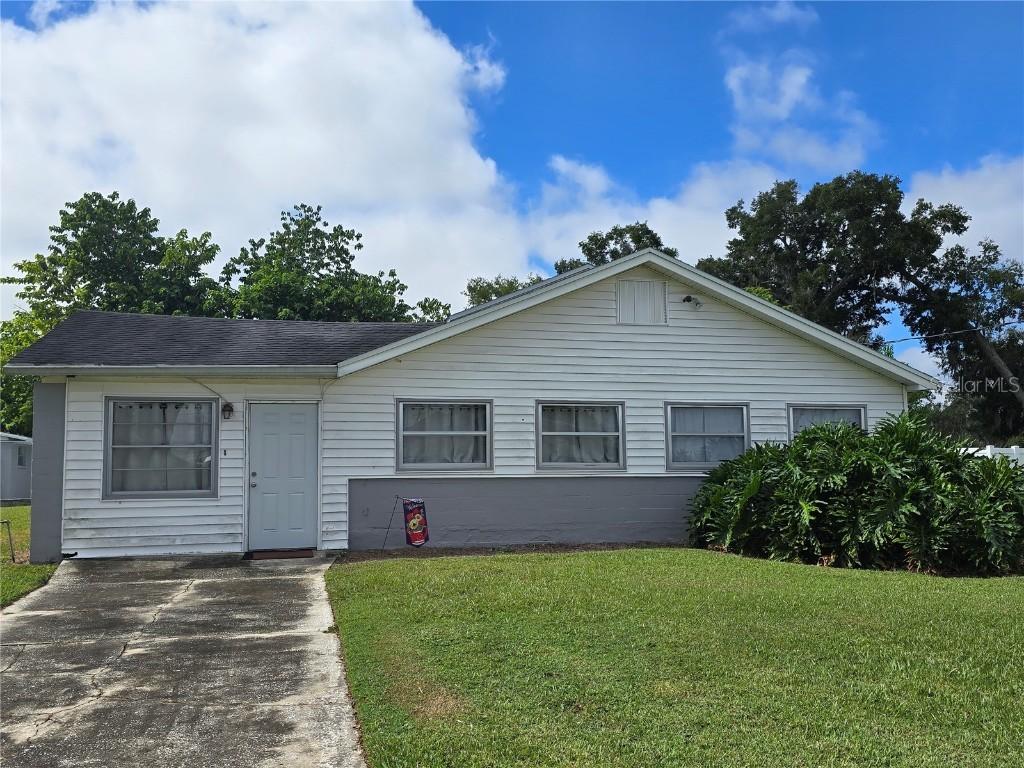 5353 7th St., Highland City, FL 33846