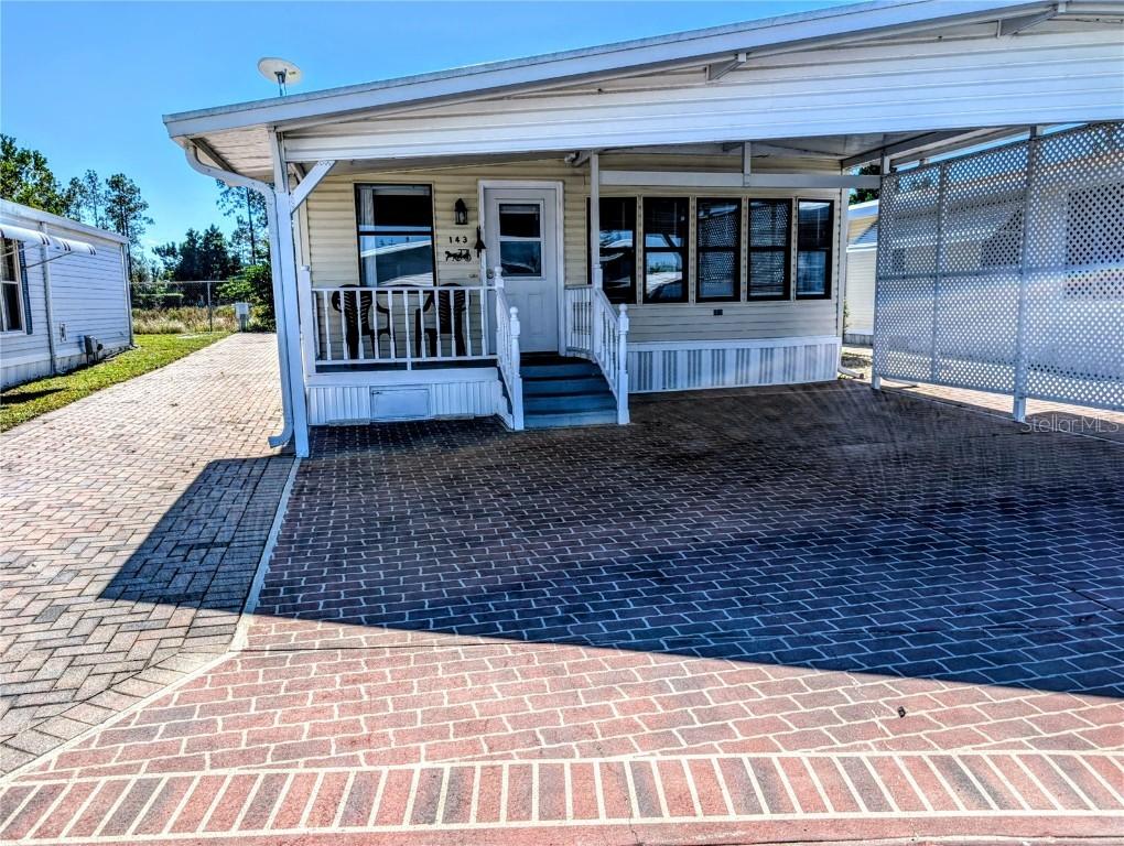 143 Pansy St., Davenport, FL 33837