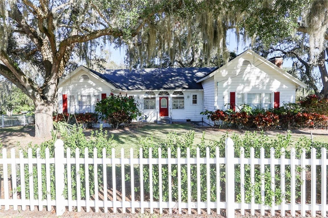 601 Alta Vista Dr., Haines City, FL 33844