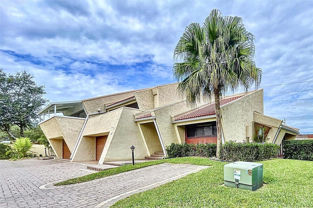 2 Casarena Ct., Winter Haven, FL 33881