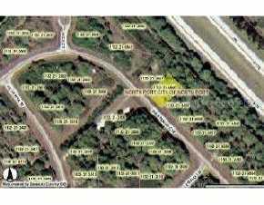 Hampshire Cir, North Port, FL 34288
