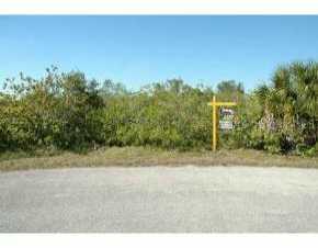 15 Pine Lane, Rotonda West, FL 33947