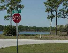 100 Reef Pl., Rotonda West, FL 33947