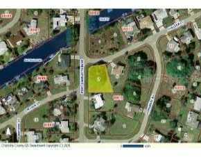 3520 Port Charlotte Blvd, Port Charlotte, FL 33952