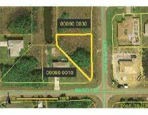 901 Chaplin Ave, Lehigh Acres, FL 33971