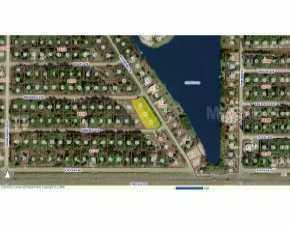 6453 Blueberry Dr, Englewood, FL 34224