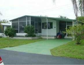 560 Fairmount Dr, North Port, FL 34287