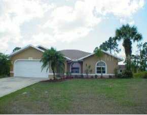 12375 Deepwoods Ave., Port Charlotte, FL 33981