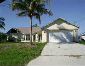 28 19th Ct., Cape Coral, FL 33909