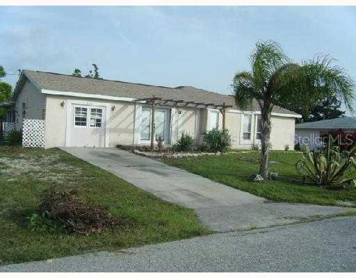 120 Carlisle Ave, Port Charlotte, FL 33952
