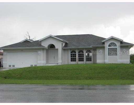 2120 Jacobs St., Port Charlotte, FL 33953