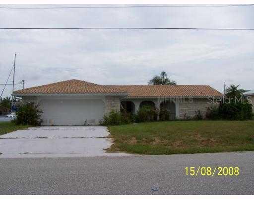 113 SE Peckham St., Port Charlotte, FL 33952