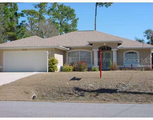 2706 Chickasaw Ave., North Port, FL 34288