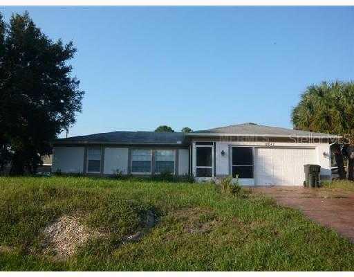 2642 Yamada Ln., North Port, FL 34286