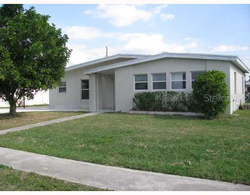 22049 Felton Ave., Port Charlotte, FL 33952