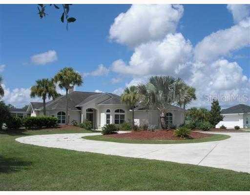 2555 Pear St., Port Charlotte, FL 33948