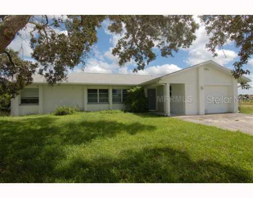 405 Ridgecrest Dr., Punta Gorda, FL 33982