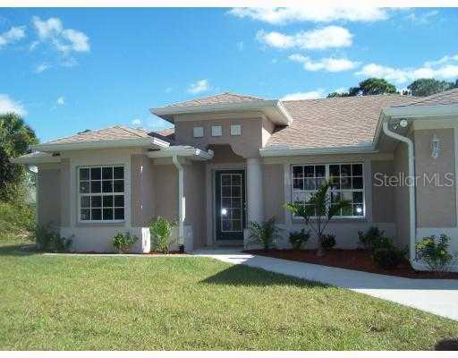 4058 Lagoon Ter., North Port, FL 34286