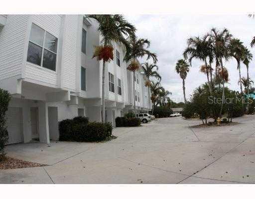 8218 Harborside Cir., Englewood, FL 34224