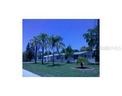 872 E 7th St., Englewood, FL 34223