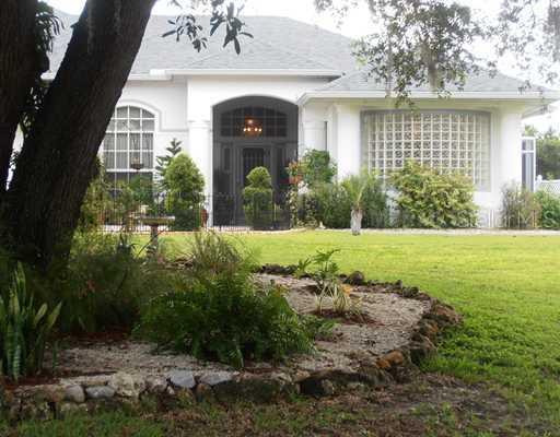 1850 W Hillsborough Blvd., North Port, FL 34286