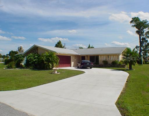 2382 Ivanhoe St., Port Charlotte, FL 33952