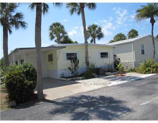 7500 Park Pointe Dr. #16, Englewood, FL 34224