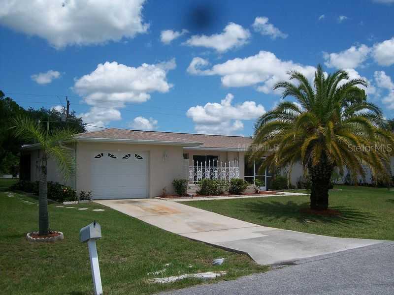 2383 Ivanhoe St., Port Charlotte, FL 33952