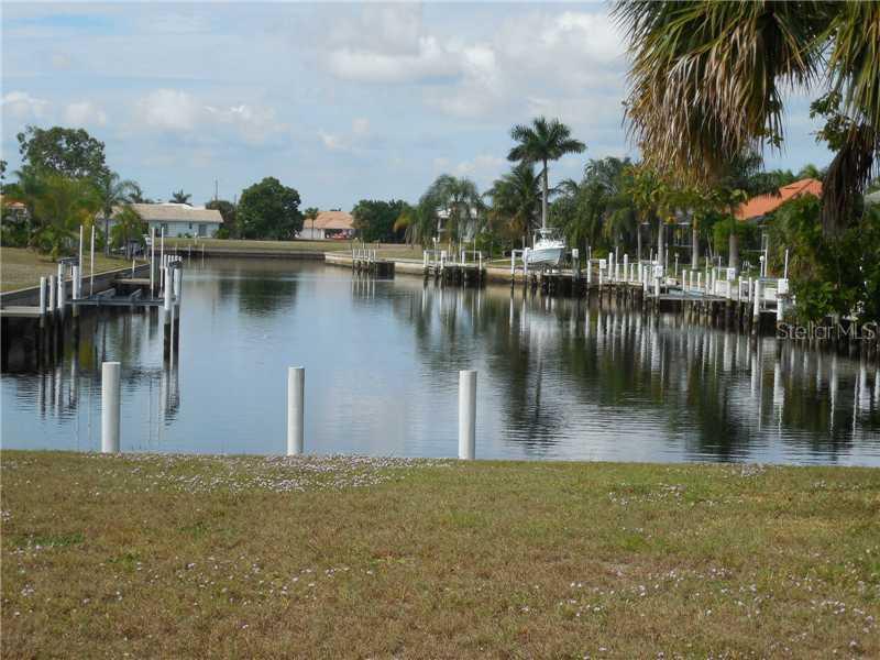 2253 Magdalina Dr., Punta Gorda, FL 33950