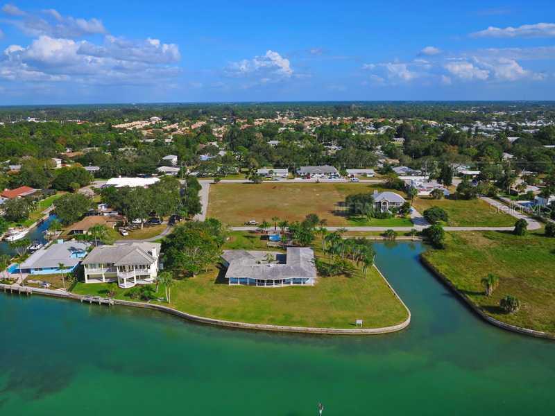 509 Bayshore Rd., Nokomis, FL 34275