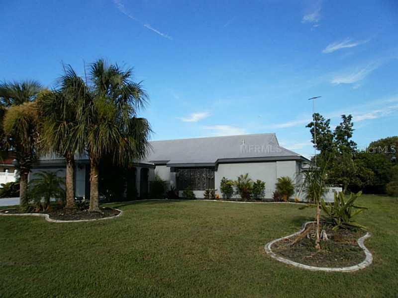 2450 Abscott St., Port Charlotte, FL 33952