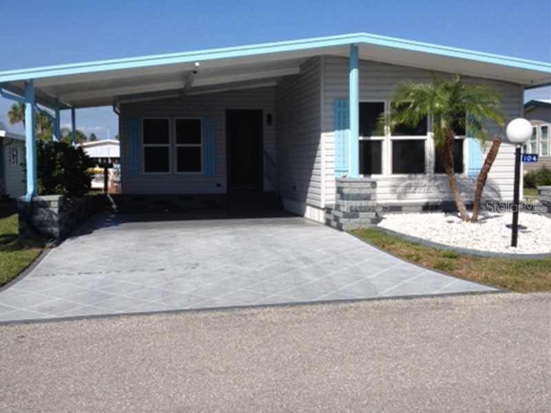 104 Lazy River Rd., North Port, FL 34287