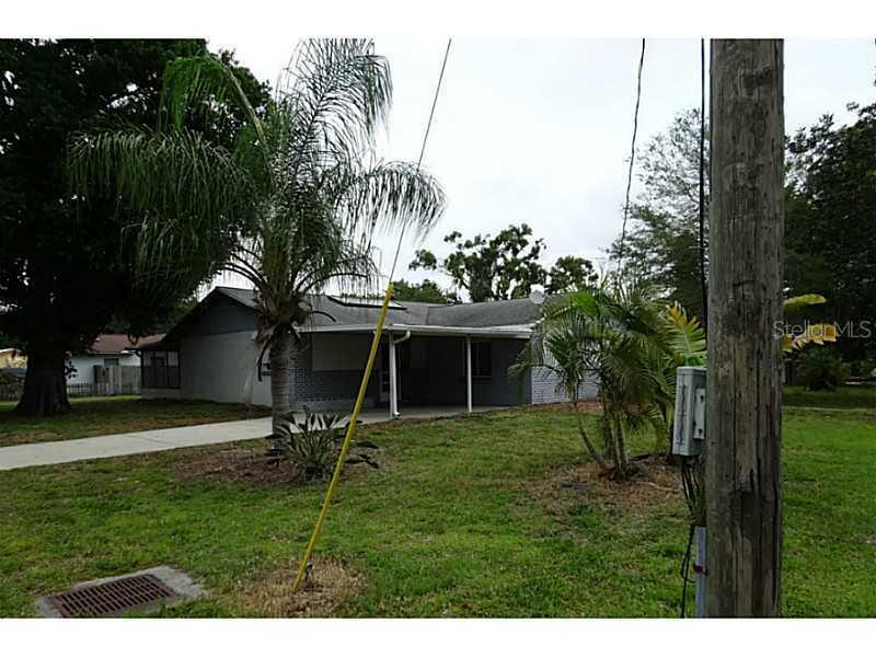 607 E 28th Ave., Bradenton, FL 34208
