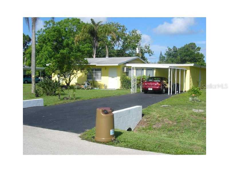 117 Clayton Ave., Lehigh Acres, FL 33936