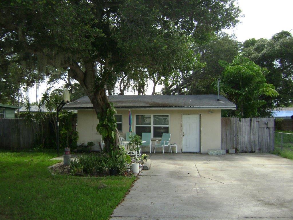 105 Jessica St., Nokomis, FL 34275