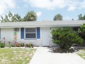 125 Stanford Dr., Englewood, FL 34223